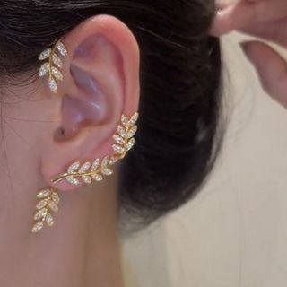 【再入荷】　イヤーカフ　アクセサリー　左耳用　ダイヤ　キラキラ　シルバー(イヤーカフ)