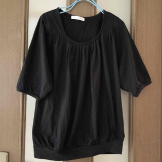 ローリーズファーム(LOWRYS FARM)のローリーズファーム　黒カットソー(Tシャツ/カットソー(半袖/袖なし))