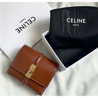 CELINE - 【最終値下げ✨新品未使用】CELINE 三つ折り財布 16 CELINE - 【最終値下げ✨新品未使用】CELINE 三つ折り財布 16