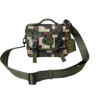 ルイヴィトン(LOUIS VUITTON)の未使用品 LOUIS VUITTON ルイヴィトン ファレルウィリアムス トレイル・メッセンジャー M24449 中古 64336(ハンドバッグ)