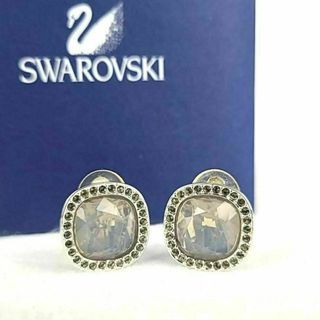 スワロフスキー(SWAROVSKI)の●ほぼ新品△スワロフスキー クリップイヤリング Meter small 箱つき(イヤリング)