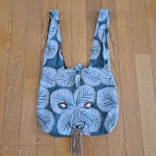 ISSEY MIYAKE - 未使用品 BAOBAO プラチナム トートバッグ オレンジ ISSEY MIYAKE - 未使用品 BAOBAO プラチナム トートバッグ オレンジ