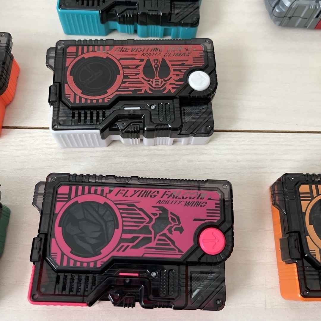 バンダイ 仮面ライダーゼロワン DX飛電ゼロワンドライバー バンダイ 仮面ライダーゼロワン DX飛電ゼロワンドライバー