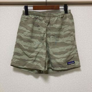 パタゴニア(patagonia)の廃盤カラー ROCS　パタゴニア　バギーズショーツ　XSサイズ(ショートパンツ)