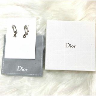 Christian Dior - 【未使用】　Dior　 ディオール 　シルバー　ピアス　Dチャーム