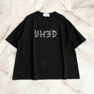 UN3D. - A13167 UN3D.×野生爆弾くっきーコラボ　ロゴTシャツ　ブラック　38