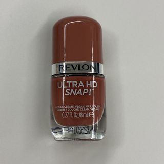 レブロン(REVLON)のレブロン ウルトラ HD スナップ! 013 ベーシック(マニキュア)