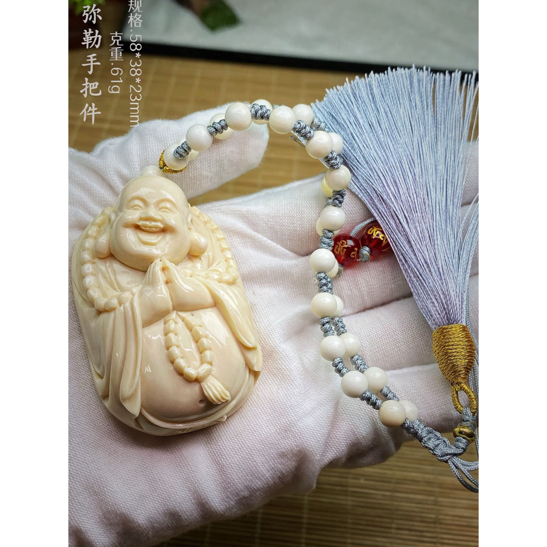 天然マンモス牙美しい手作り彫刻 3招財弥勒 手握り物 天然マンモス牙美しい手作り彫刻 3招財弥勒 手握り物