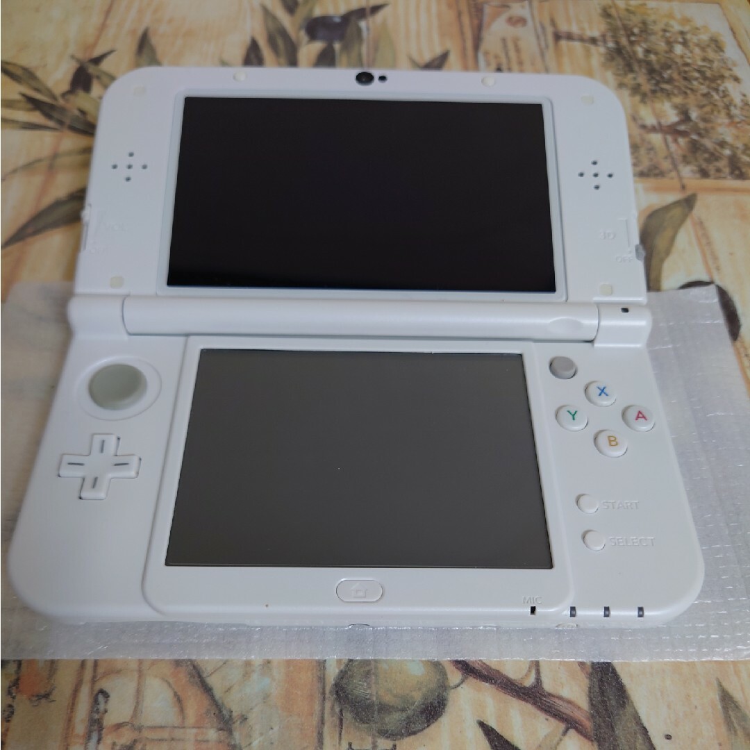Newニンテンドー3DS LL パールホワイト超美品 完品 Newニンテンドー3DS LL パールホワイト超美品 完品