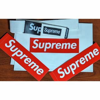 Supreme - シュプリームのガチャベルト1本、小ショッパー1枚とステッカー2枚のセット