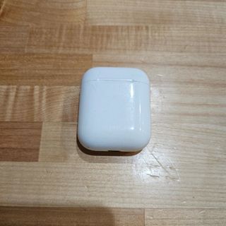 アップル(Apple)のAirPods　第一世代　ジャンク品(ヘッドフォン/イヤフォン)