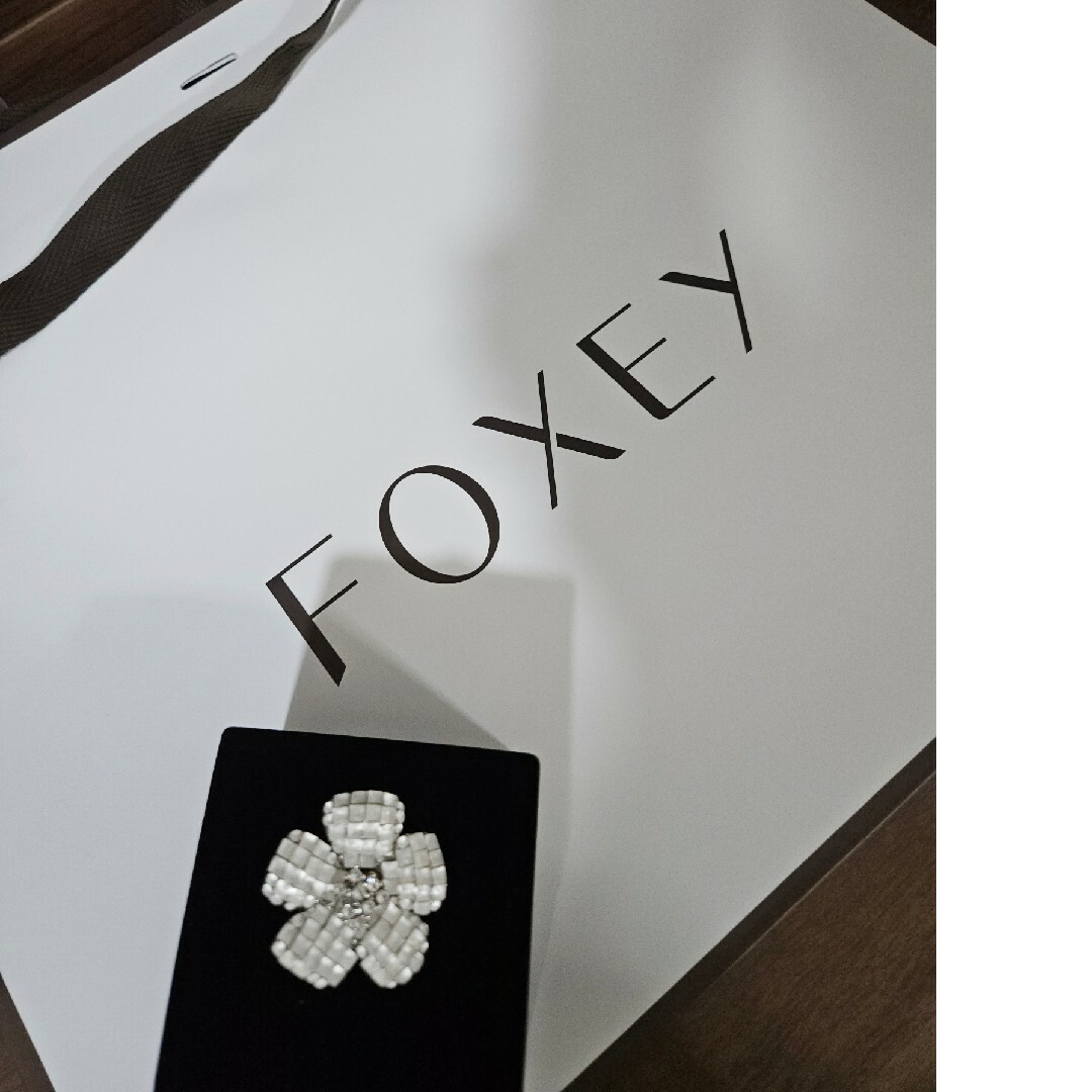 専用 フォクシー ブローチ 専用 フォクシー ブローチ