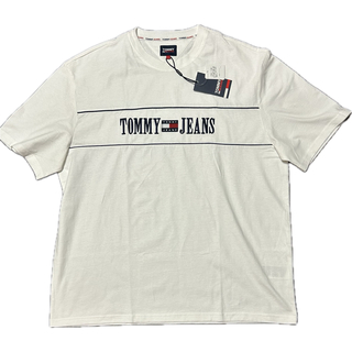 トミージーンズ(TOMMY JEANS)の新品　トミー　ジーンズ　Tシャツ　Lサイズ(Tシャツ/カットソー(半袖/袖なし))