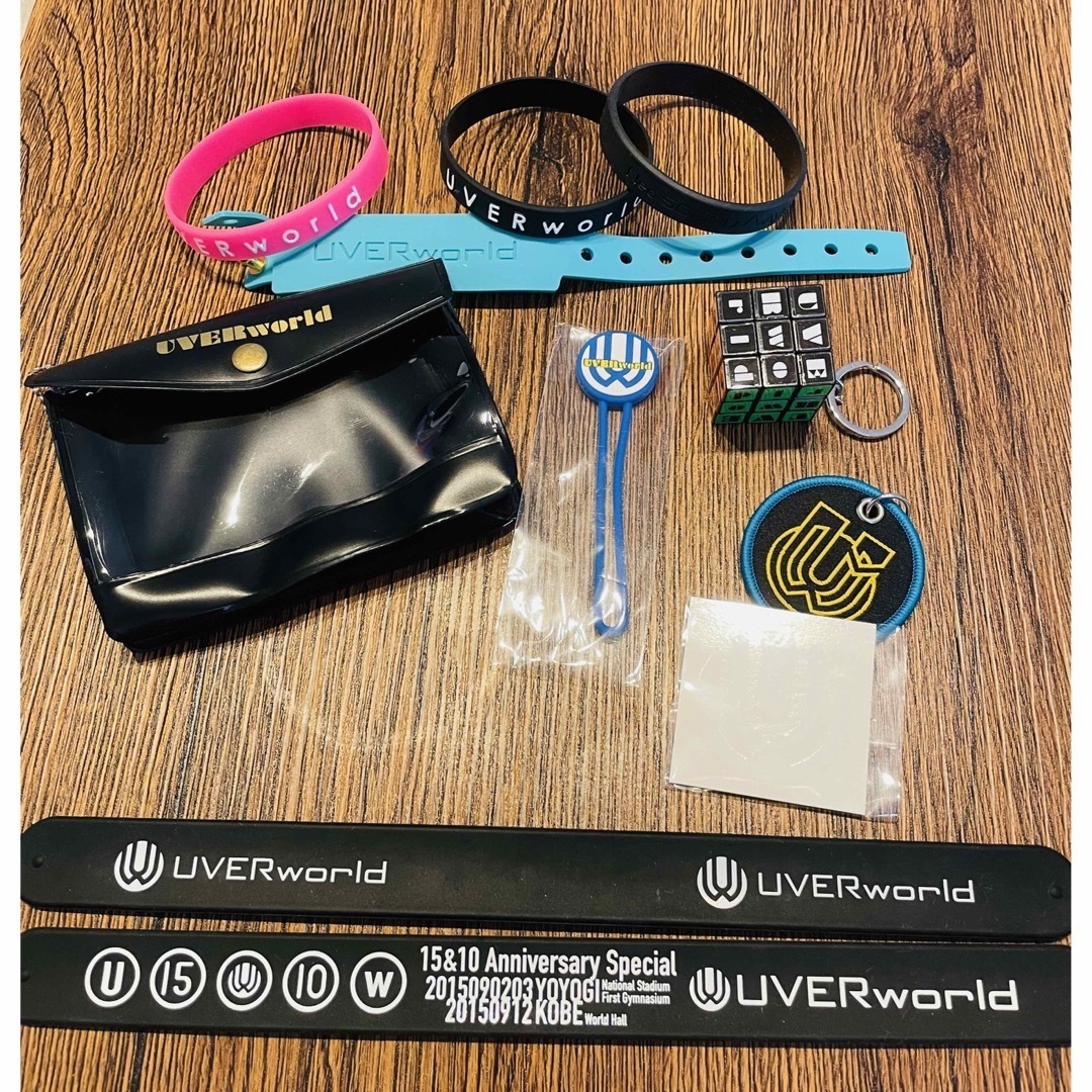 UVERworld ファンクラブ継続特典等の通販 by あや's shop|ラクマ UVERworld ファンクラブ継続特典等の通販 by あや's shop|ラクマ