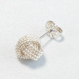 ティファニー(Tiffany & Co.)の【美品】TIFFANY ティファニー サマセット メッシュ ピアス 片耳用(ピアス)