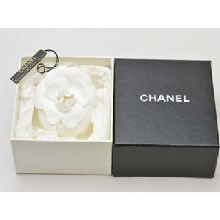 CHANEL - シャネル CHANEL カメリア Camellia コサージュ ブローチ ピンバッジ ヴィンテージ 花 ホワイト レディース su_p e_u F-YA789