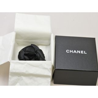 シャネル(CHANEL)のシャネル CHANEL カメリア Camellia コサージュ ブローチ ピンバッジ ヴィンテージ 花 ブラック レディース su_p e_u F-YA790(ブローチ/コサージュ)