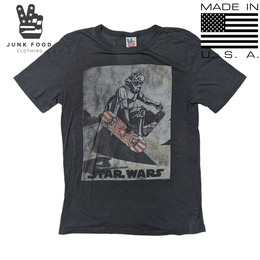 JUNK FOOD(ジャンクフード)のJUNK FOOD × STAR WARS グレー ストームトルーパー Tシャツ メンズのトップス(Tシャツ/カットソー(半袖/袖なし))の商品写真