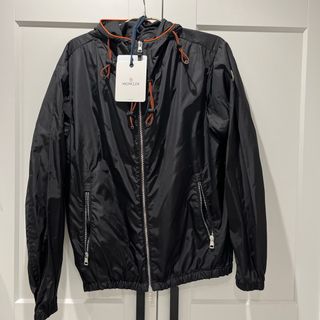 モンクレール(MONCLER)のMONCLER モンクレール　ナイロンパーカー　ブラック(ナイロンジャケット)