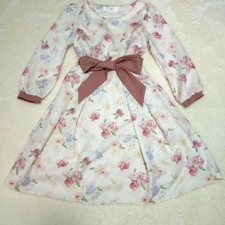 トッコクローゼット(TOCCO closet)のトッコクローゼット　リボン付き　花柄　ワンピース(ロングワンピース/マキシワンピース)