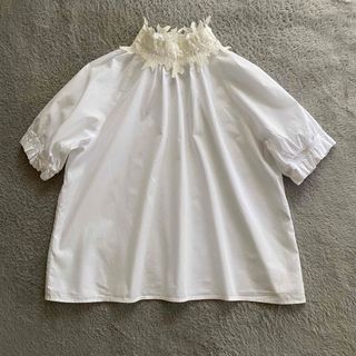 ザラ(ZARA)のzara basic ザラベーシック シャツ ホワイト 大きめ Lサイズ レース(シャツ/ブラウス(半袖/袖なし))