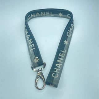 シャネル(CHANEL)のCHANEL(シャネル)ネックストラップ グリーングレー スポーツ(チャーム)