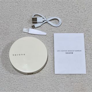 コスメキッチン(Cosme Kitchen)のto/one トーン　LED LIGHTED MAKEUP MIRROR(ミラー)