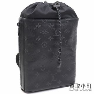 ルイヴィトン(LOUIS VUITTON)の【美品】ルイヴィトン【LOUIS VUITTON】M44633 チョーク スリングバッグ モノグラムシャドウ クロスボディ ショルダーバッグ 斜め掛け ブラック レザー LV CHALK SLING BAG MONOGRAM SHADOW【Aランク】【中古】(ショルダーバッグ)