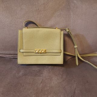 チャールズアンドキース(Charles and Keith)のCHARLES & KEITH ショルダーバッグ(ショルダーバッグ)