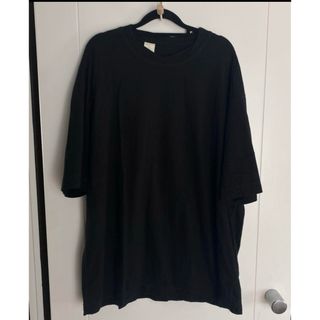 n.hoolywood Tシャツ