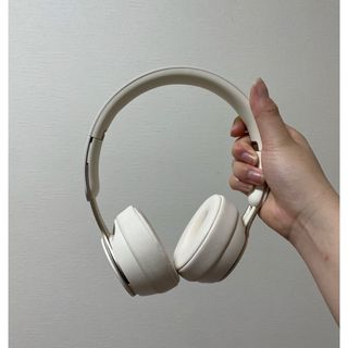 ビーツバイドクタードレ(Beats by Dr Dre)のヘッドフォン Beats by Dr.Dre Solo Pro 白×ゴールド(ヘッドフォン/イヤフォン)