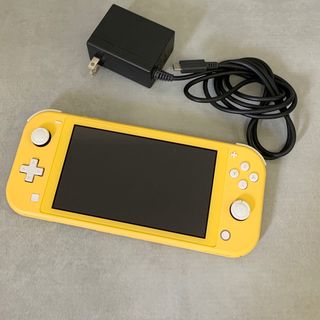 Nintendo Switch ニンテンドースイッチ　ライト　イエロー　充電器付き