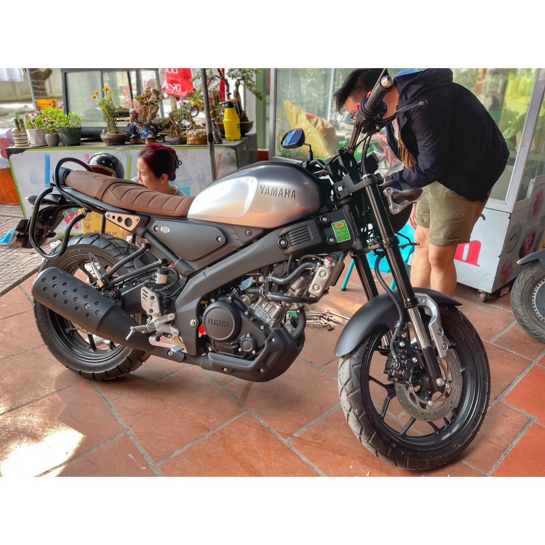 新品 XSR155 /XSR125タンデムバー&サイドガード付き セットの 新品 XSR155 /XSR125タンデムバー&サイドガード付き セットの