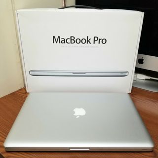 アップル(Apple)の超美品 Macbook Pro 15インチ i7/16GB/SSD256GB(ノートPC)