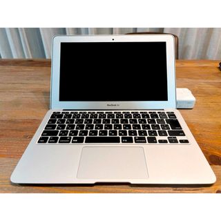 アップル(Apple)のMacBookAir(11インチ,Early2015)(ノートPC)