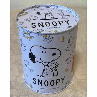 SNOOPY - 【新品】スヌーピー　缶貯金箱その１　全て５００円玉を入れると約３０万貯まる