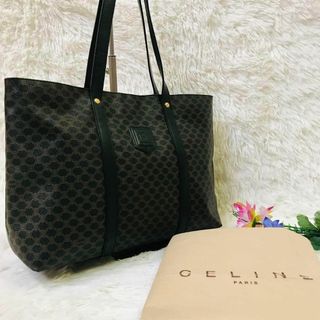 セリーヌ(celine)の【極美品】セリーヌ トートバッグ A4収納可能 黒マカダム柄 トリオンフ(ショルダーバッグ)