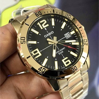 カシオ(CASIO)のカシオ　アナログ腕時計　海外モデル　新品　超ビッグフェイス　ゴールドベゼル(腕時計(アナログ))