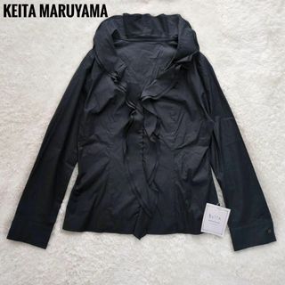 ケイタマルヤマ(KEITA MARUYAMA TOKYO PARIS)の【新品タグ付き】ケイタマルヤマ　フリルシャツ　長袖　コットン　黒　サイズ1(シャツ/ブラウス(長袖/七分))