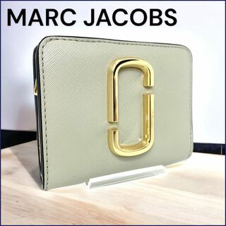 マークジェイコブス(MARC JACOBS)のMARC JACOBS コンパクト ウォレット  財布 二つ折りグレーアイボリー(財布)
