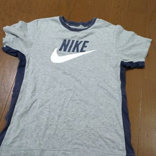 ナイキ(NIKE)のTシャツ(Tシャツ/カットソー)