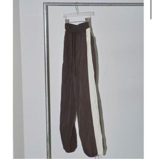 トゥデイフル(TODAYFUL)のtodayful ナイロンラインパンツ 38 Nylon Line Pants(カジュアルパンツ)