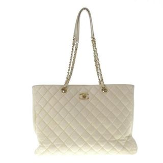 シャネル(CHANEL)のCHANEL(シャネル) トートバッグ レディース マトラッセ/ラージショッピングバッグ A91046 白 ゴールド金具/チェーンショルダー キャビアスキン(トートバッグ)