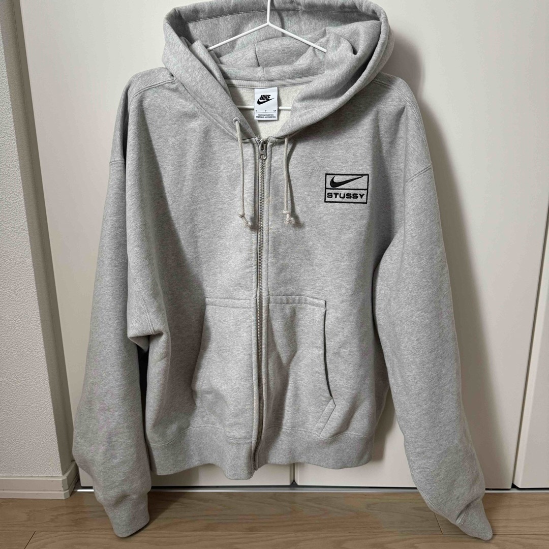 STUSSY - Stussy×NIKEナイキコラボメンズパーカースウェットグレーの STUSSY - Stussy×NIKEナイキコラボメンズパーカースウェットグレーの