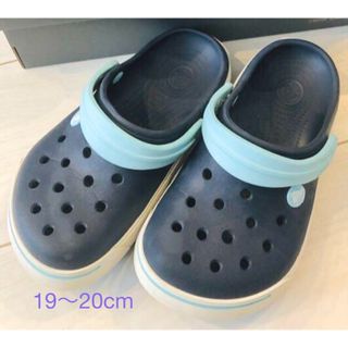 クロックス(crocs)のクロックス　サンダル　19〜20cm ネイビー(サンダル)