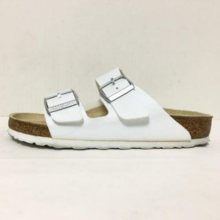 ビルケンシュトック(BIRKENSTOCK)のBIRKEN STOCK(ビルケンシュトック) サンダル 37 レディース - 白 合皮(サンダル)