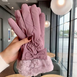 【新品】フェイクファー　手袋　リボン　ピンク　レディース　かわいい　防風防寒(手袋)