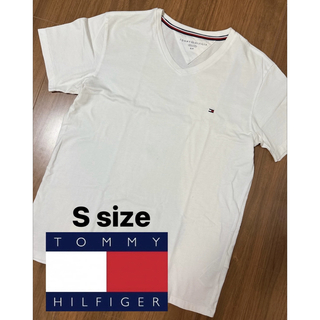 トミーヒルフィガー(TOMMY HILFIGER)のTOMMY HILFIGER メンズ VネックTシャツ Sサイズ(Tシャツ/カットソー(半袖/袖なし))