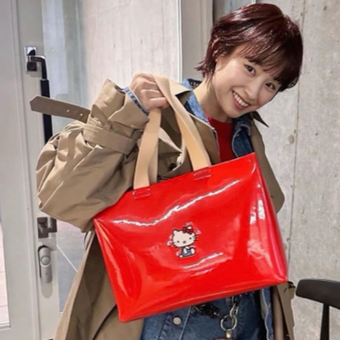 大人気完売 ハローキティBEAMS COUTURE 刺繍バッグ kittyコラボ 大人気完売 ハローキティBEAMS COUTURE 刺繍バッグ kittyコラボ