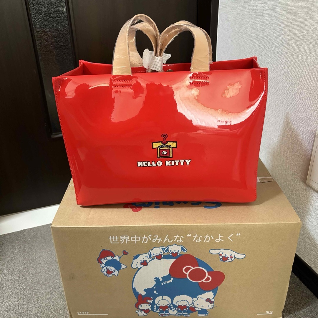 大人気完売 ハローキティBEAMS COUTURE 刺繍バッグ kittyコラボ 大人気完売 ハローキティBEAMS COUTURE 刺繍バッグ kittyコラボ